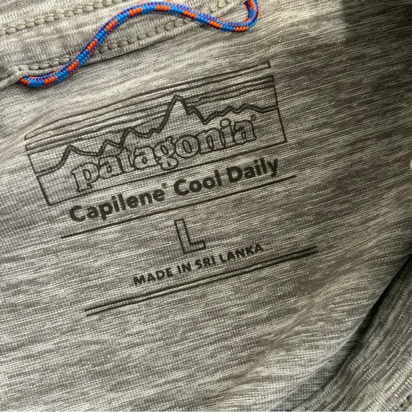 Patagonia Men’s Capilene Cool Daily Graphic Long Sleeve Shirt. Men’s Size Large. - Picture 8 of 8